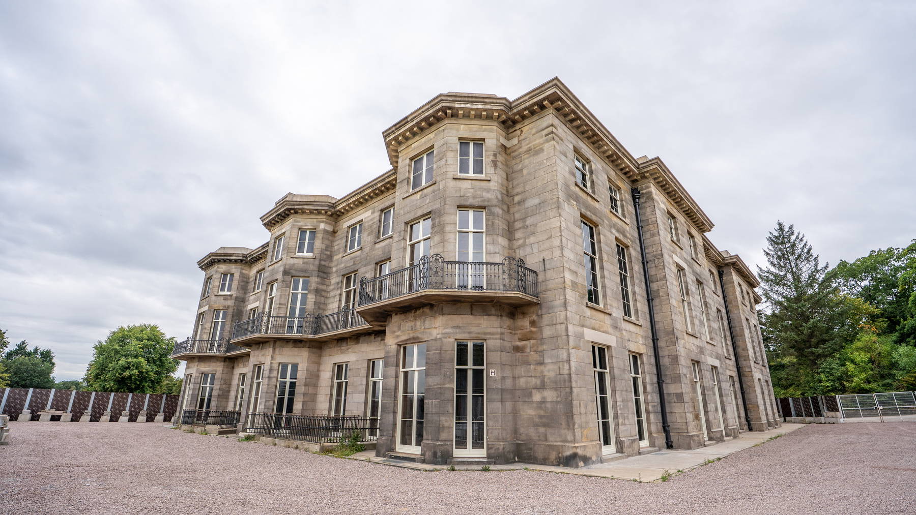 HAIGH HALL / CASE STUDY