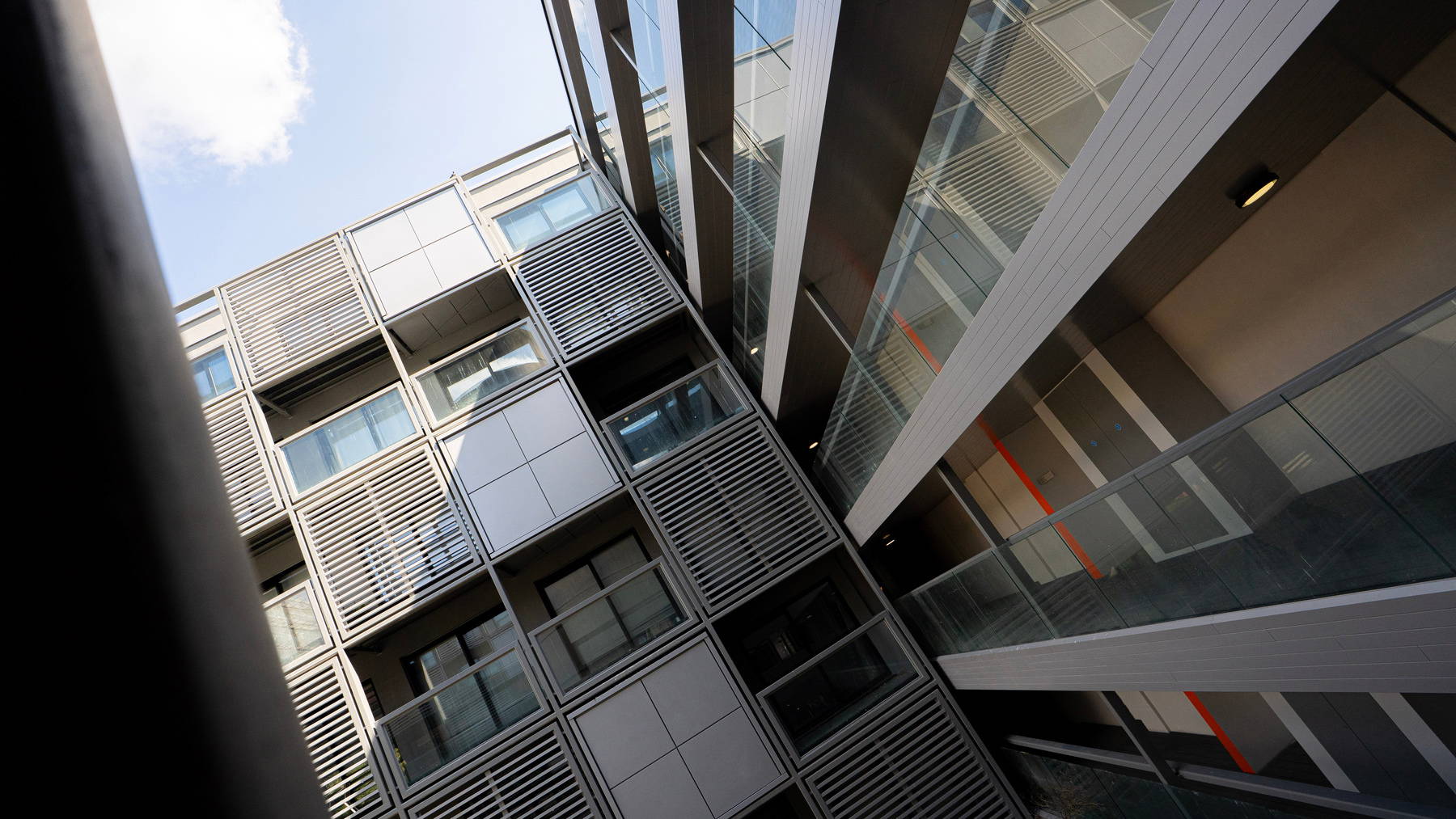MOHO APARTMENTS