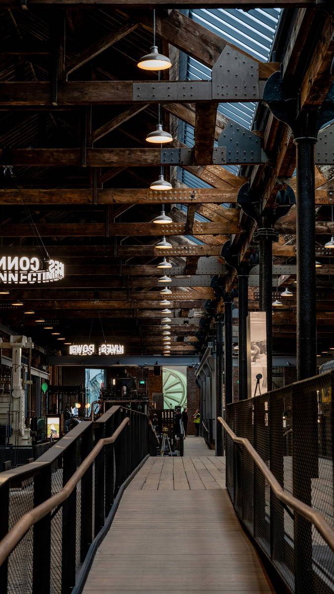 MOSI, Power Hall