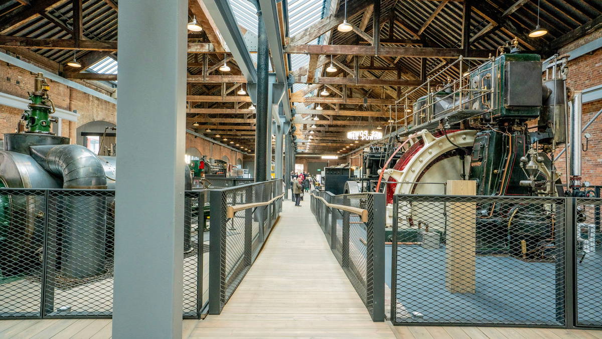 MOSI, Power Hall
